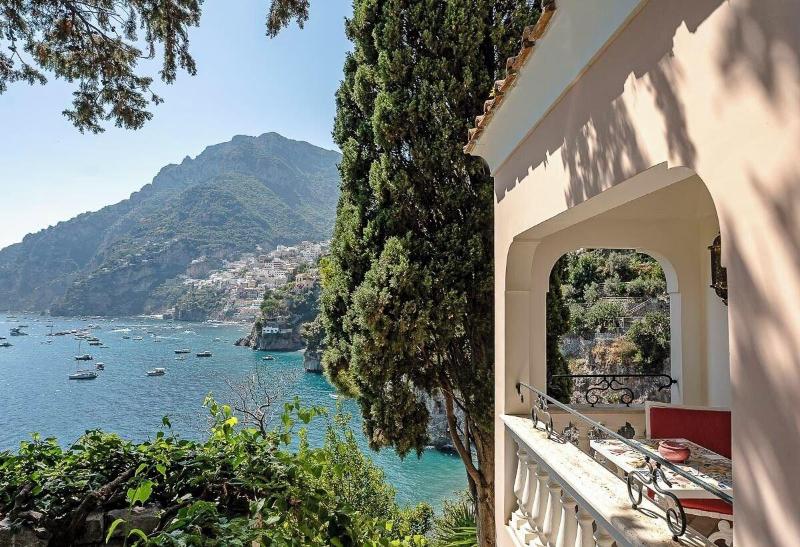 Villa Treville image