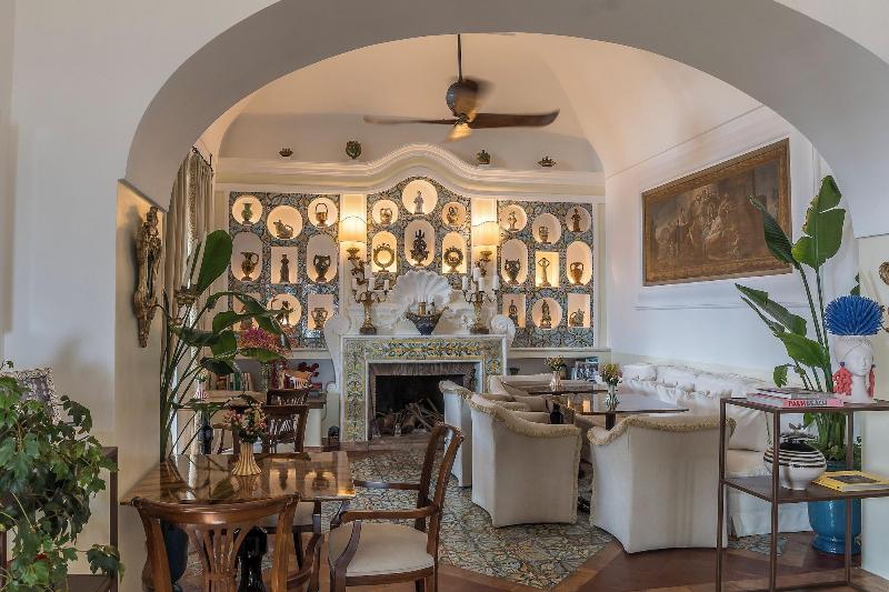 Villa Treville image