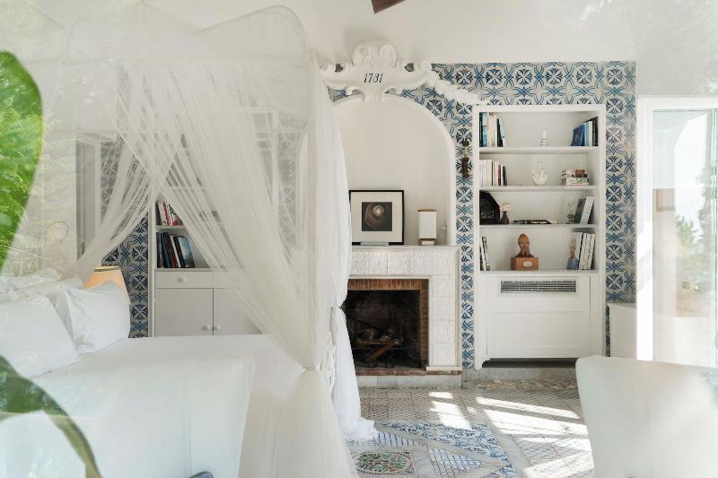 Villa Treville image