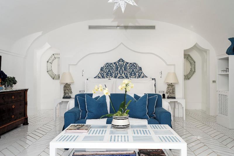 Villa Treville image