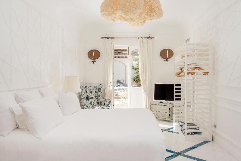 Villa Treville image
