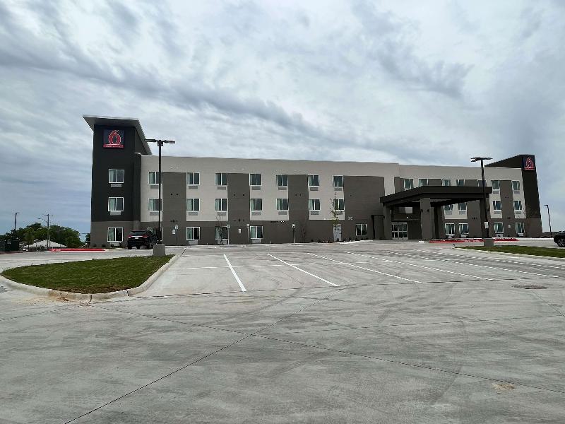 Motel 6 Fort Worth Tx Lake Worth image