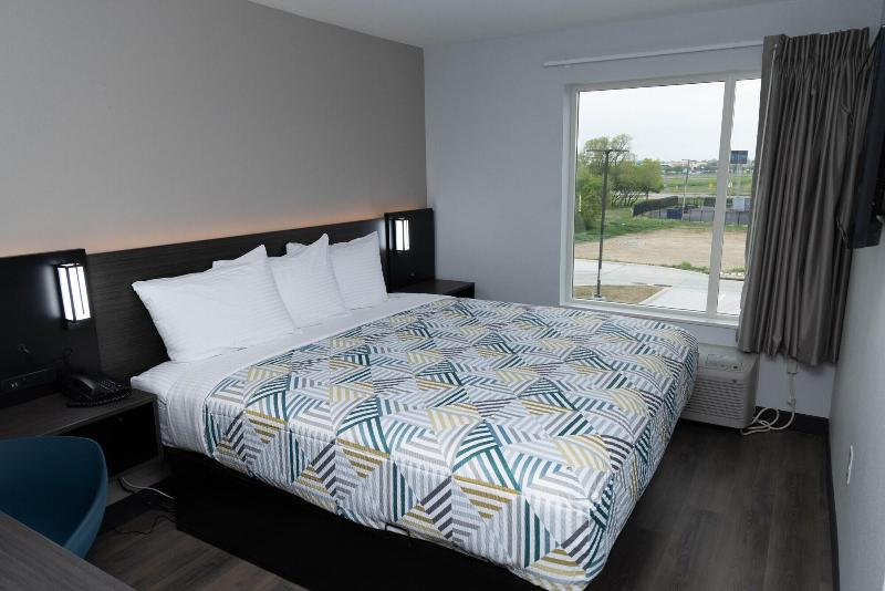 Motel 6 Fort Worth Tx Lake Worth image