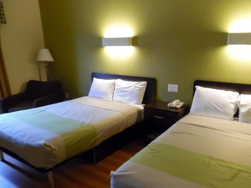 Motel 6 Fort Worth Tx Lake Worth image