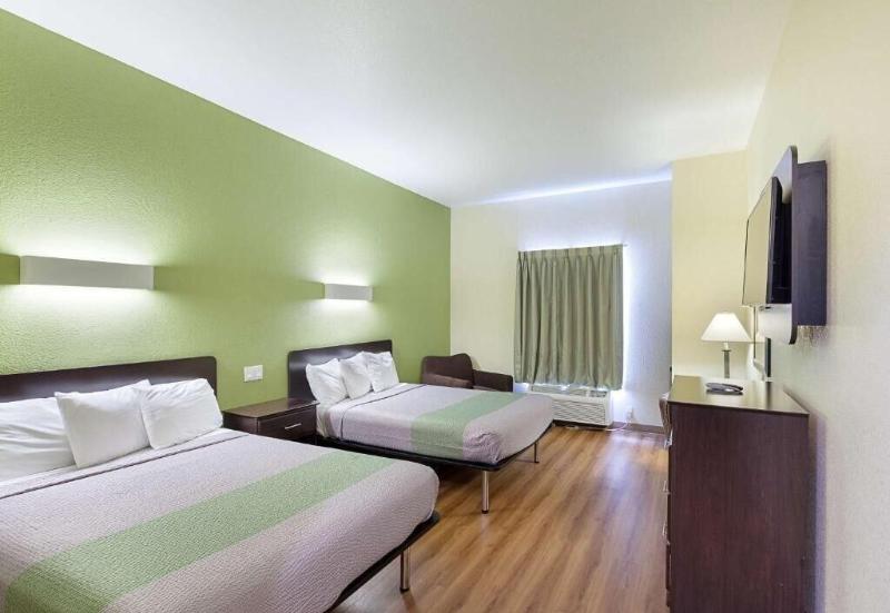 Motel 6 Fort Worth Tx Lake Worth image