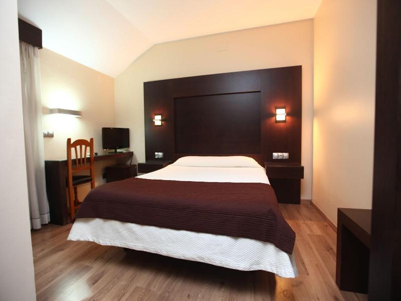 Hotel Anabel Baza image