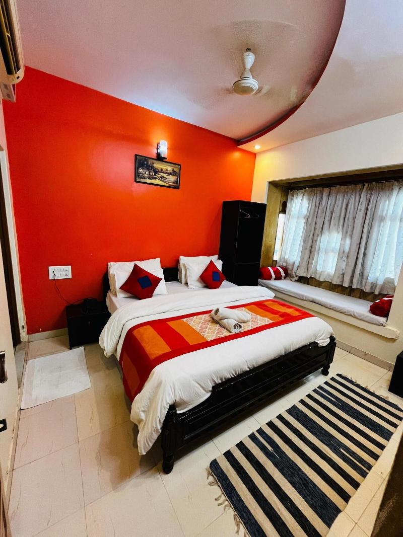 Golden Marigold Hotel image
