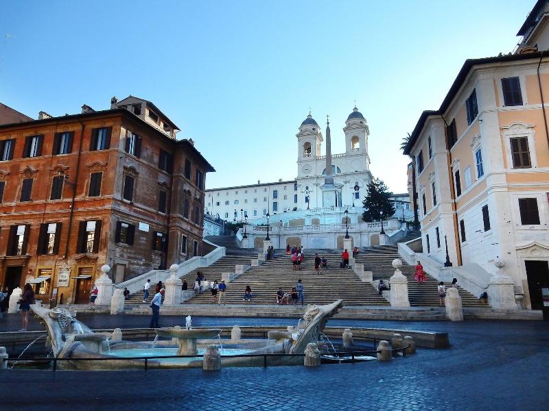 Lux Suites In Roma image
