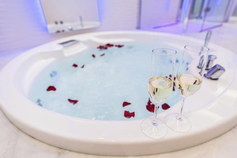 Lux Suites In Roma image