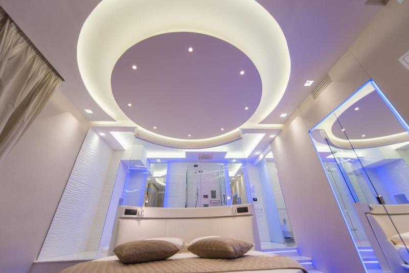 Lux Suites In Roma image