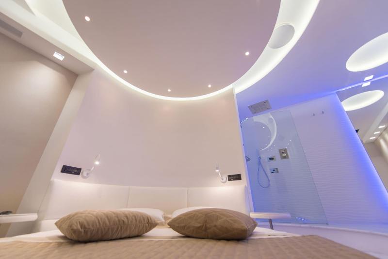 Lux Suites In Roma image