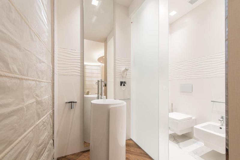 Lux Suites In Roma image