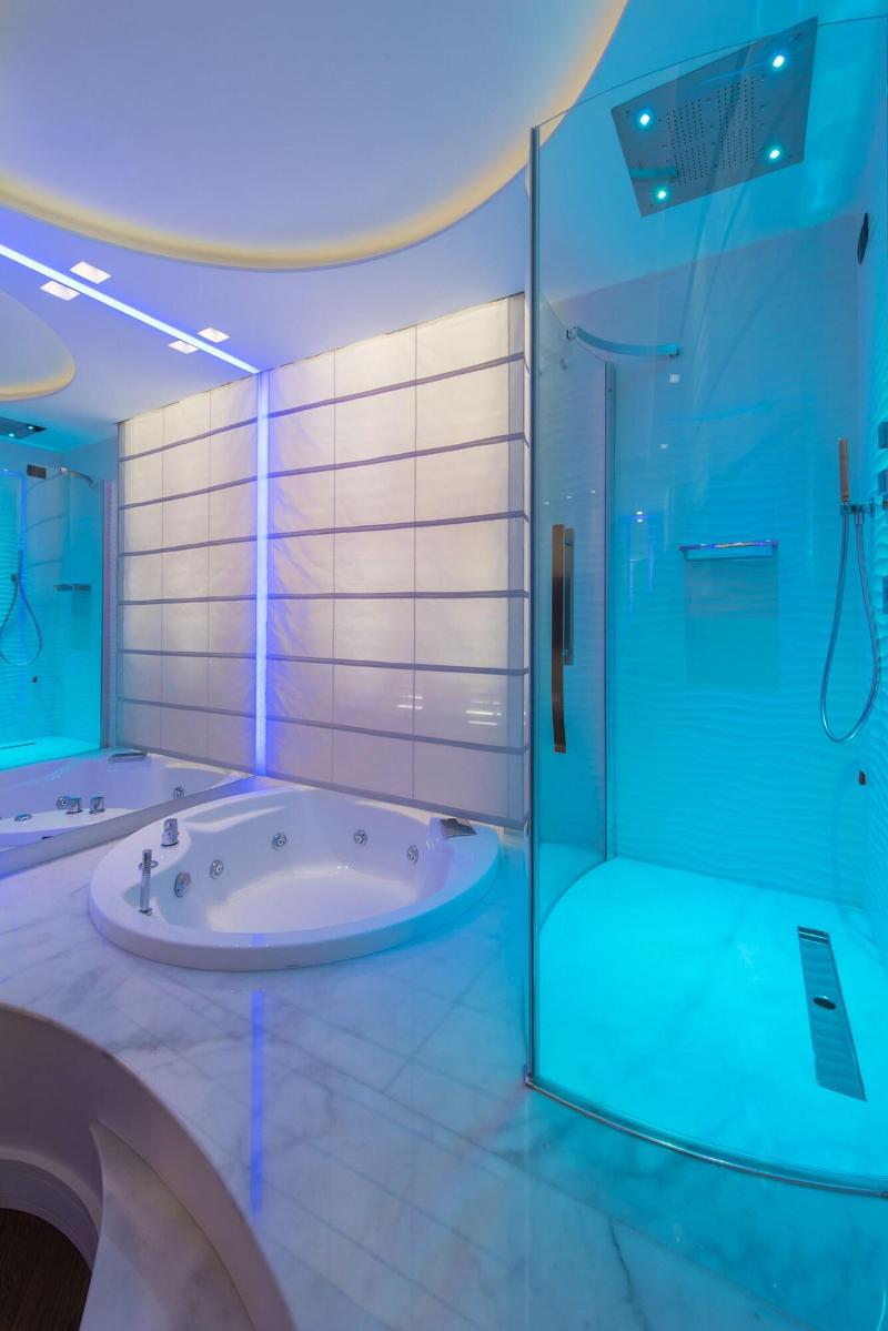 Lux Suites In Roma image