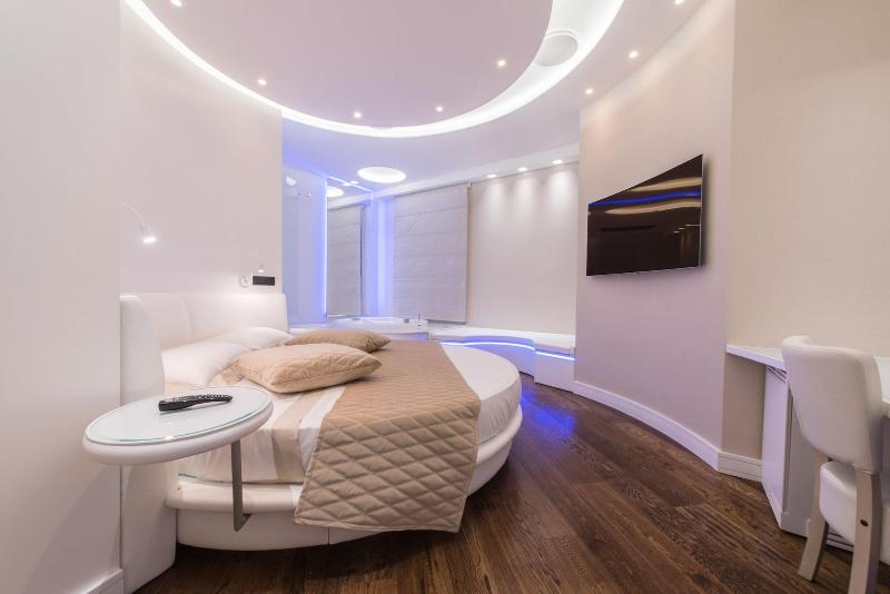 Lux Suites In Roma image