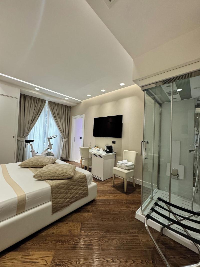 Lux Suites In Roma image