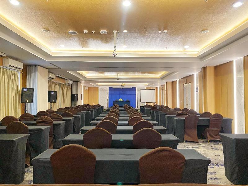 Luxury Malioboro Hotel image