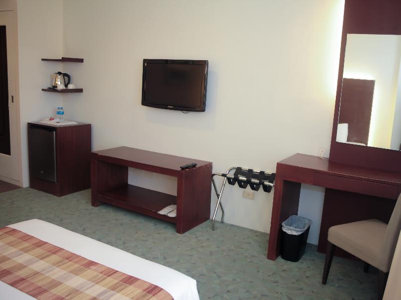 Casablanca Suites Near Airport image