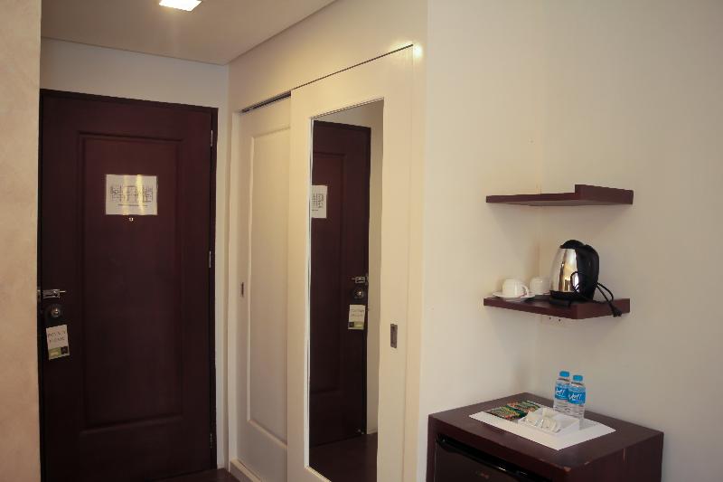 Casablanca Suites Near Airport image
