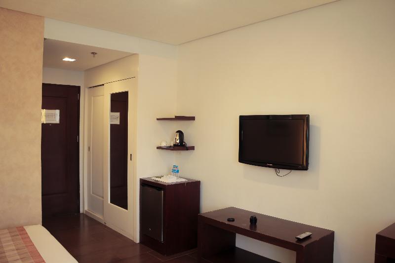 Casablanca Suites Near Airport image