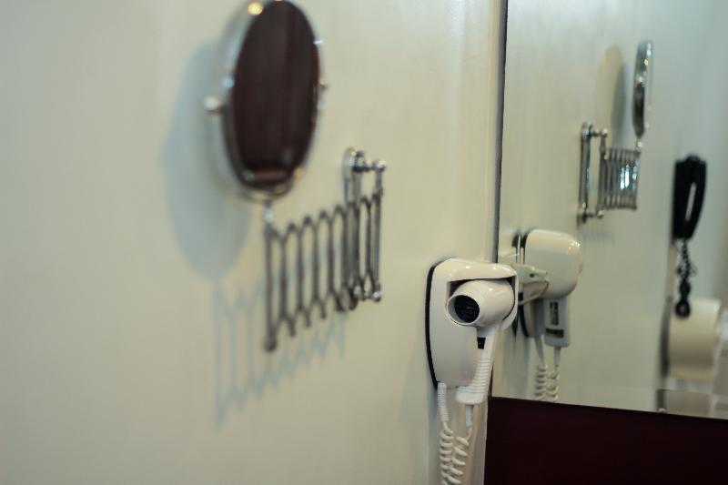 Casablanca Suites Near Airport image