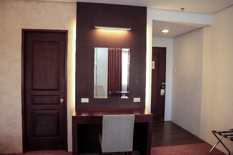 Casablanca Suites Near Airport image