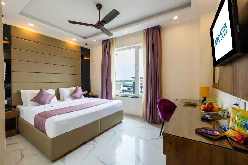 Pk Boutique Hotel image