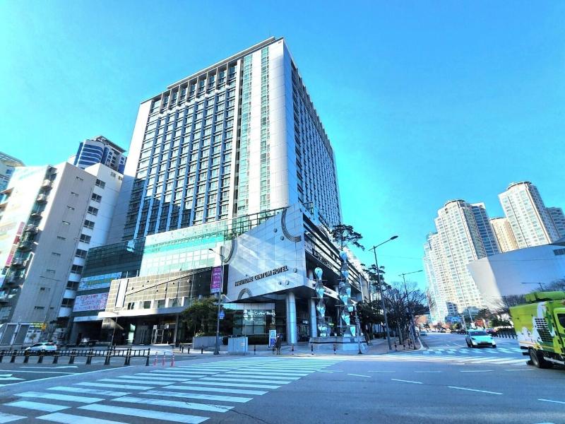 Busan Centum Victoria Hotel image