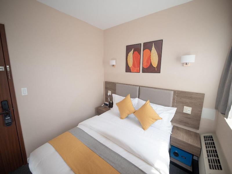 Flushing Garden Hotel image