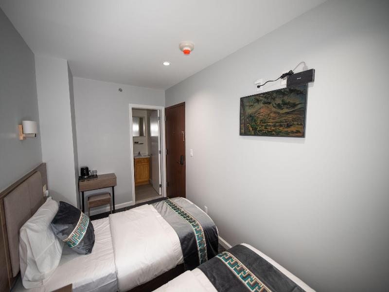 Flushing Garden Hotel image