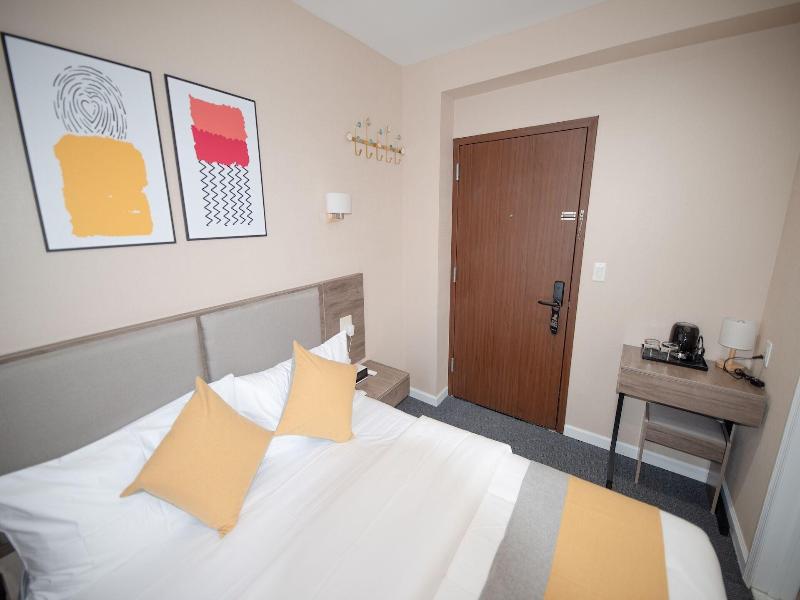 Flushing Garden Hotel image