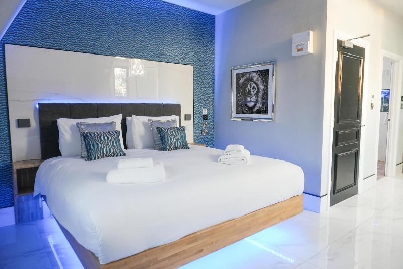 Arundell Hotel image