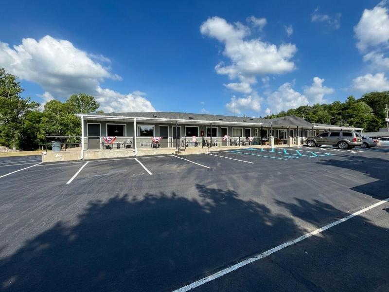 Valley Inn And Suites