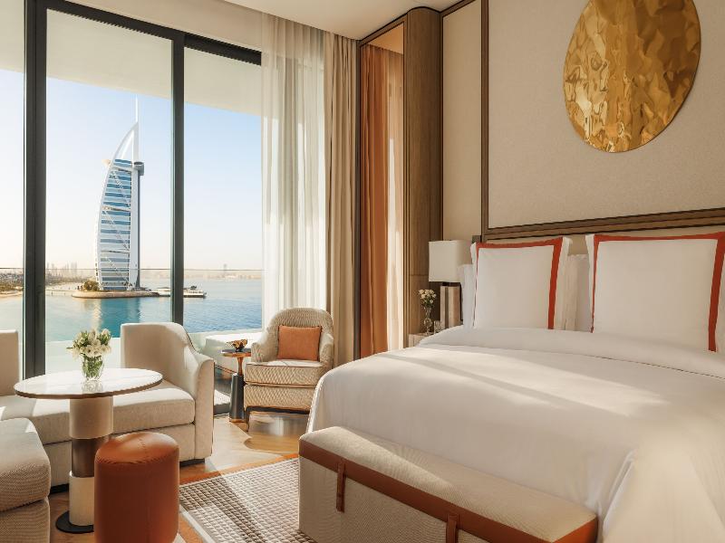 Jumeirah Marsa Al Arab — exterior view