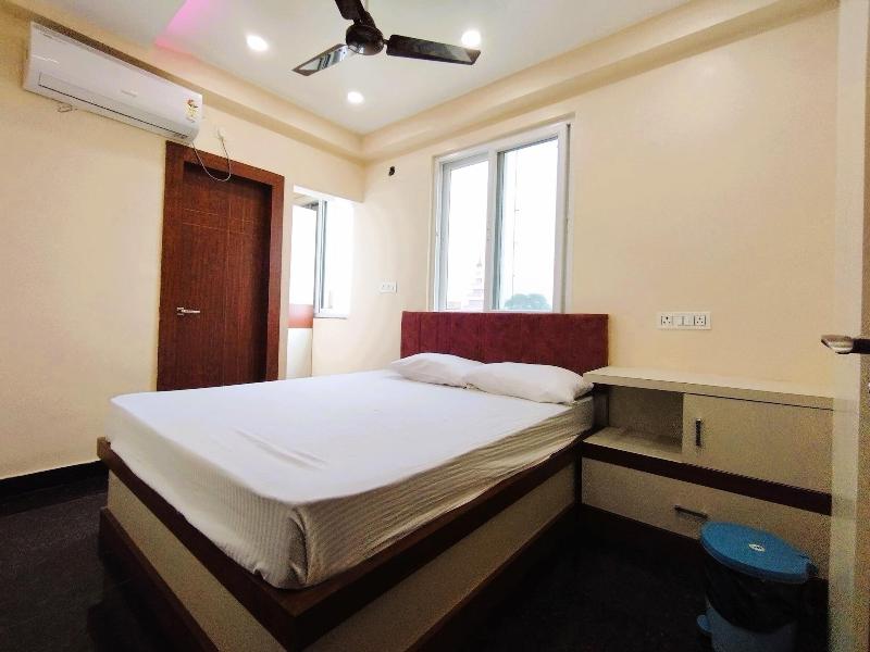 Hotel Royal Radiant image