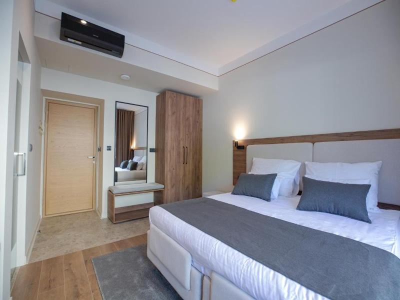 Simma Luxury Apartments & Rooms image