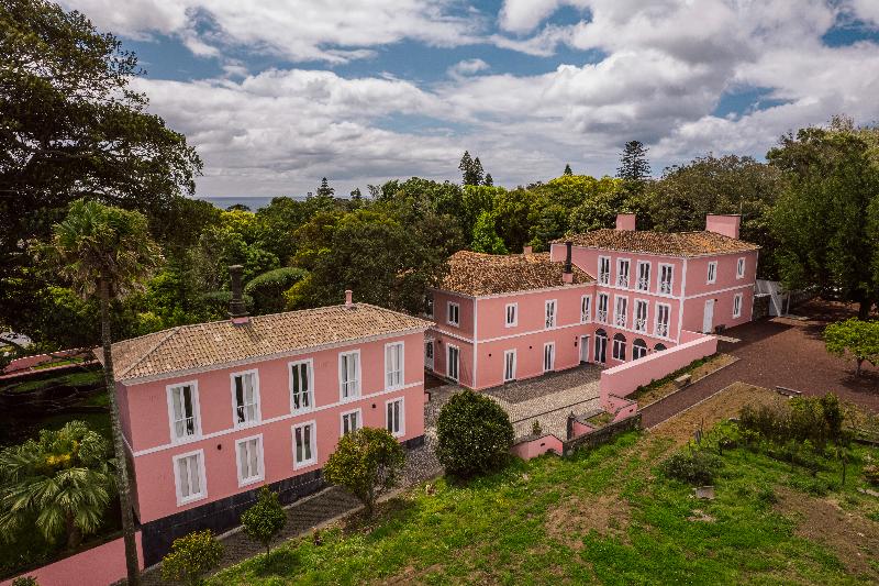 Solar Dos Cantos Botanic House And Garden image