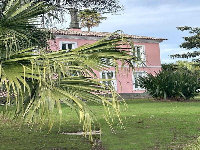 Solar Dos Cantos Botanic House And Garden image