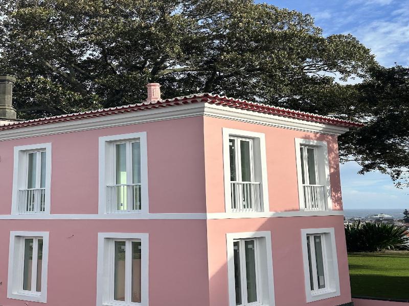 Solar Dos Cantos Botanic House And Garden image
