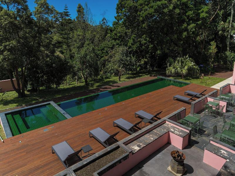 Solar Dos Cantos Botanic House And Garden image