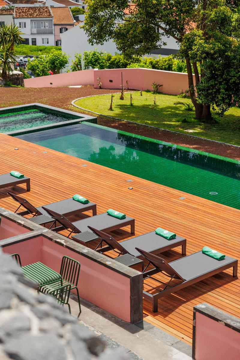 Solar Dos Cantos Botanic House And Garden image