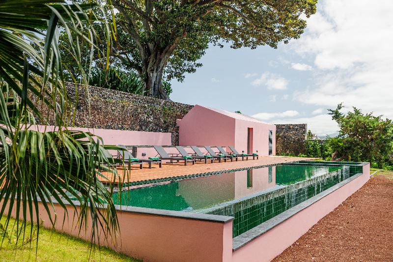 Solar Dos Cantos Botanic House And Garden image