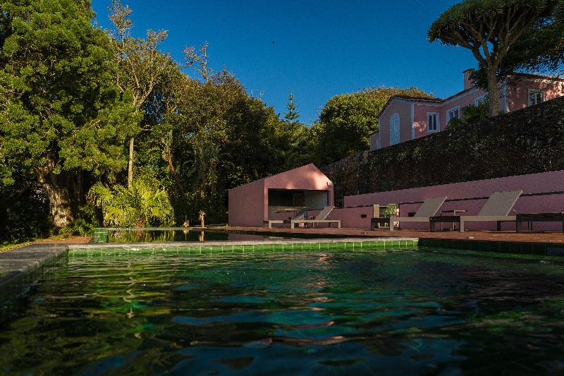 Solar Dos Cantos Botanic House And Garden image