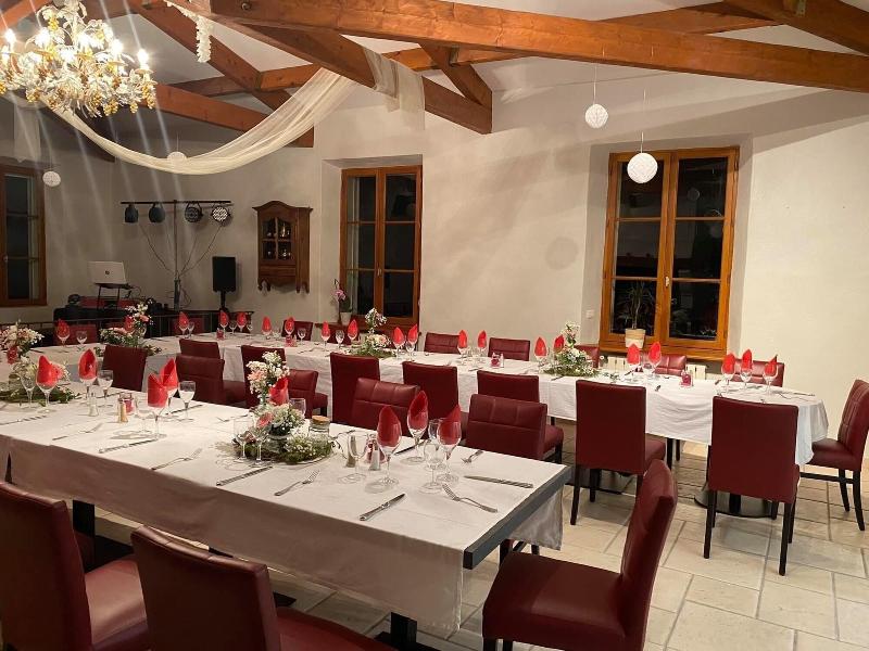 Domaine De La Nerthe image