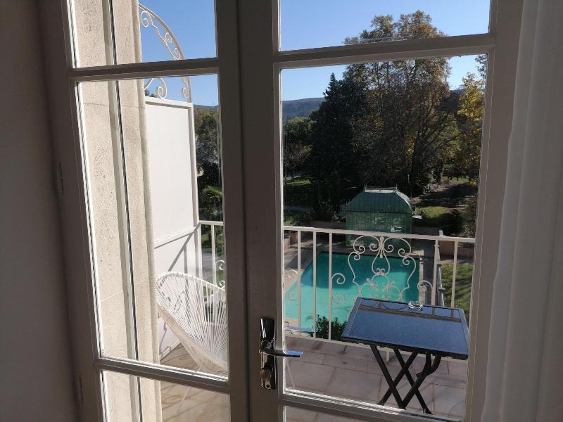 Domaine De La Nerthe image