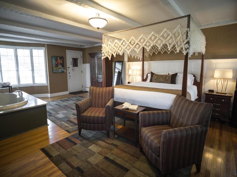 The Yankee Trademark Collection By Wyndham image
