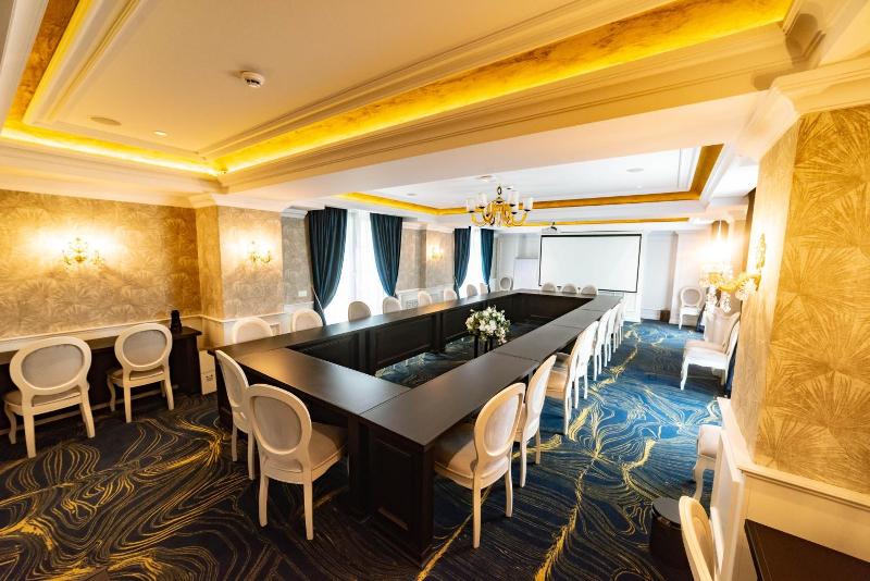 Hotel Noblesse Boutique Spa image