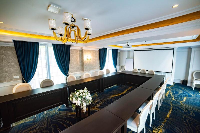 Hotel Noblesse Boutique Spa image
