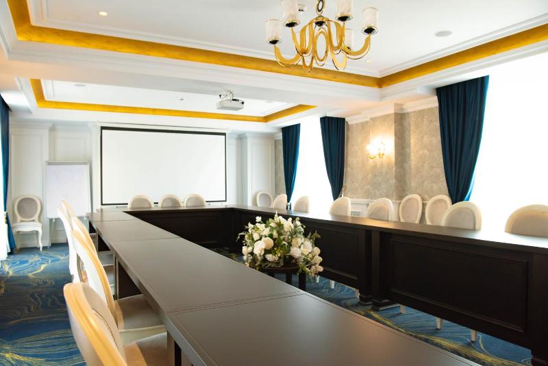 Hotel Noblesse Boutique Spa image