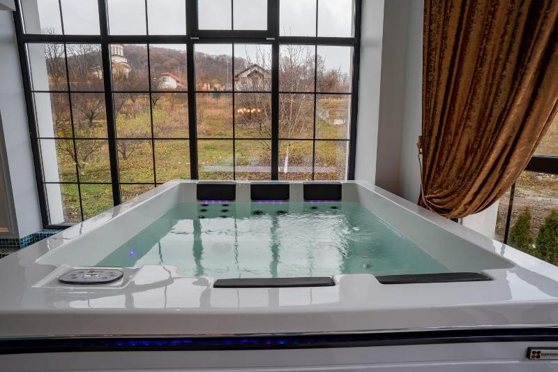 Hotel Noblesse Boutique Spa image