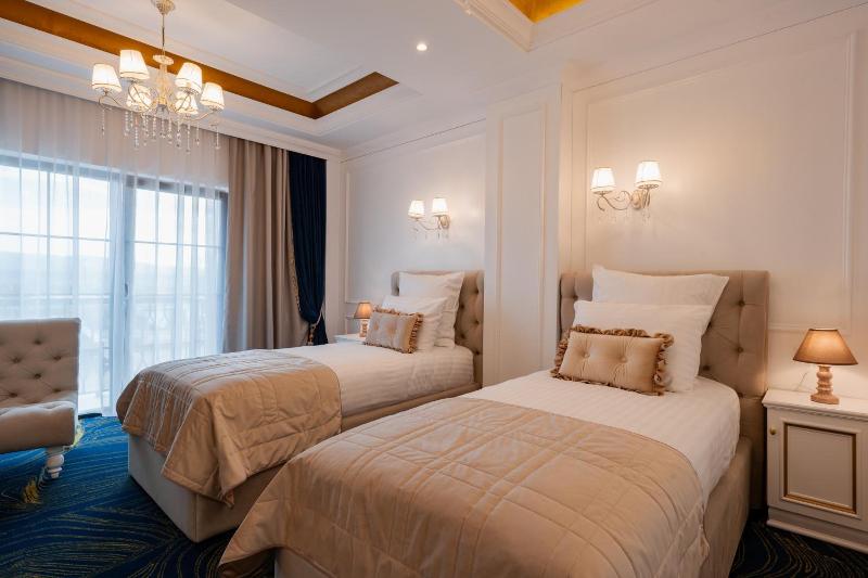 Hotel Noblesse Boutique Spa image